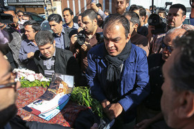 مراسم تشییع پیکر «حسین قندی» - استاد روزنامه‌نگاری